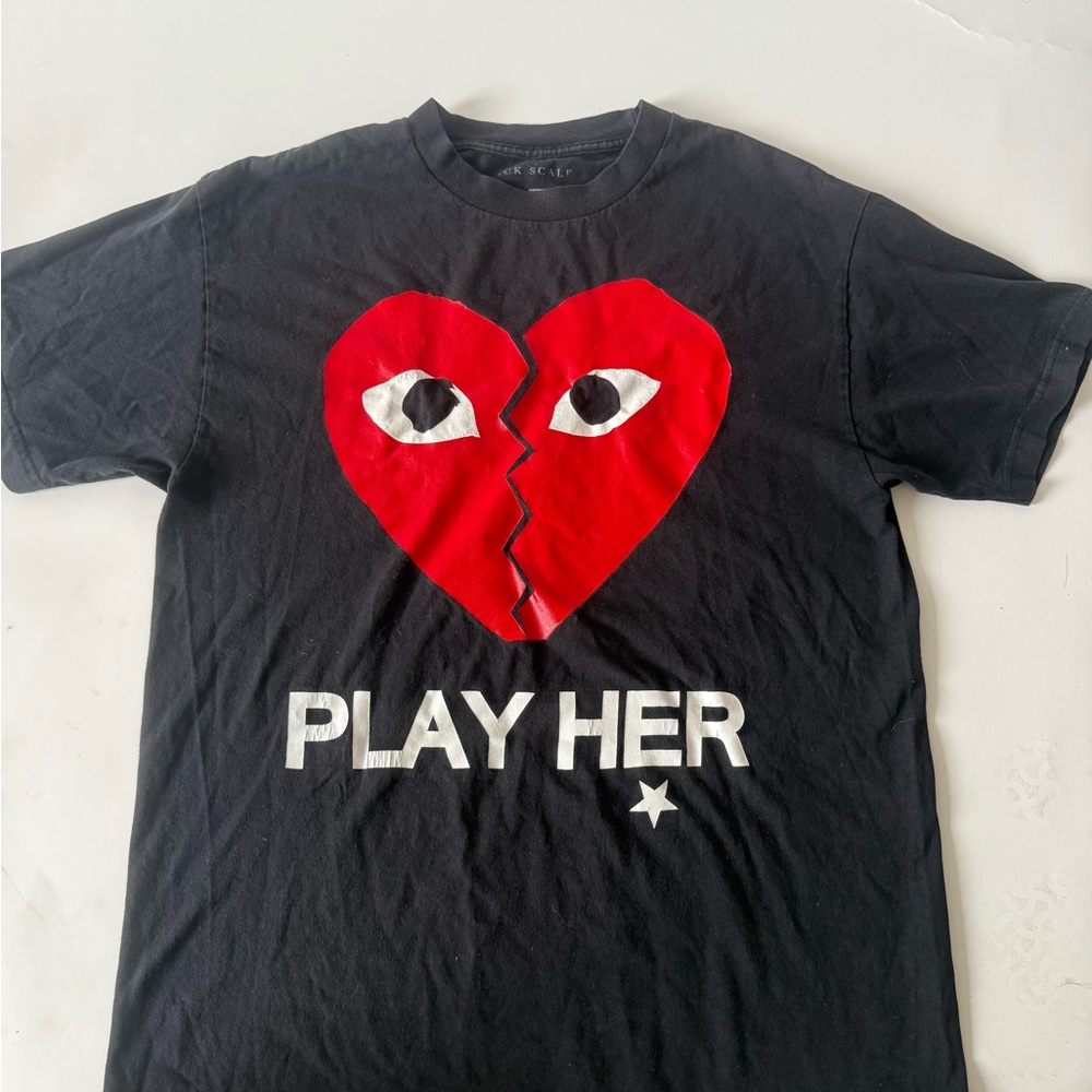 Black Scale Graphic Tee